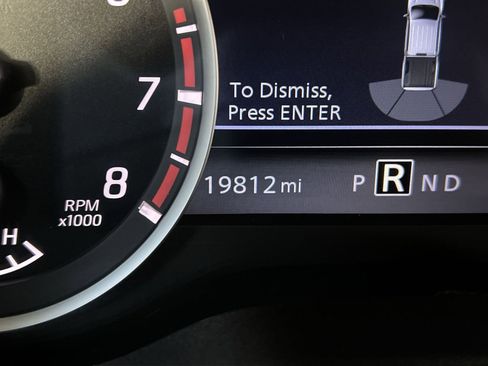 Used 2024 Nissan Titan SV w/ SV Convenience Package image 17