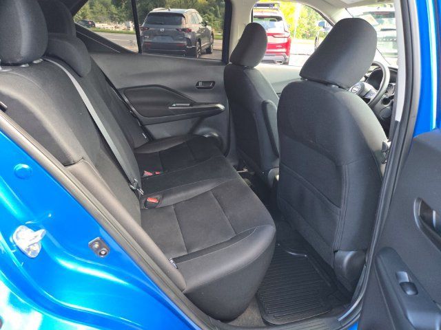 Used 2025 Nissan Kicks Play S FWD image 19