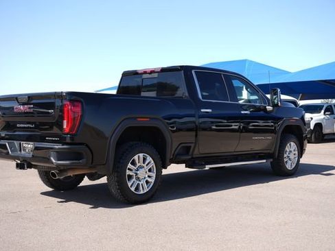 Used 2020 GMC Sierra 2500 Denali w/ Denali Ultimate Package AWD/4WD image 3