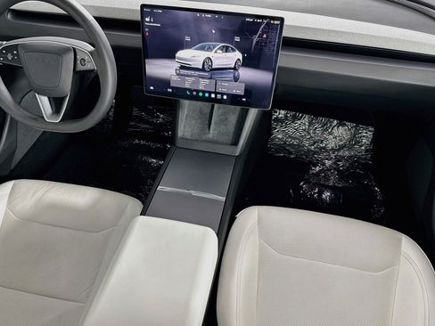 Used 2025 Tesla Model 3 Long Range RWD image 6