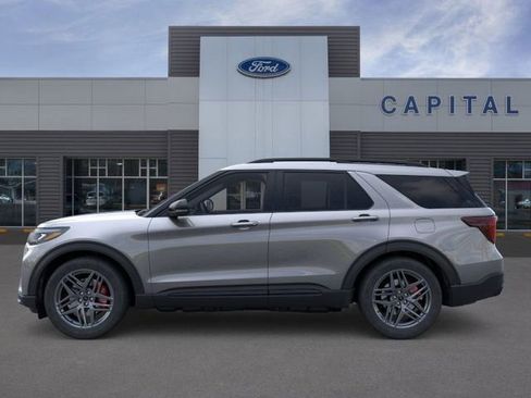 New 2026 Ford Explorer ST image 3