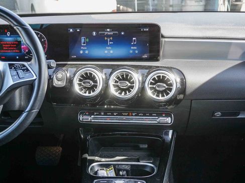 Used 2025 Mercedes-Benz CLA 250 CLA 250 image 15