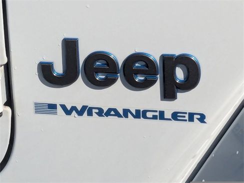 Used 2024 Jeep Wrangler High Altitude image 12