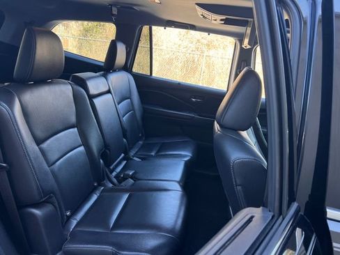 Used 2016 Honda Pilot Touring image 28