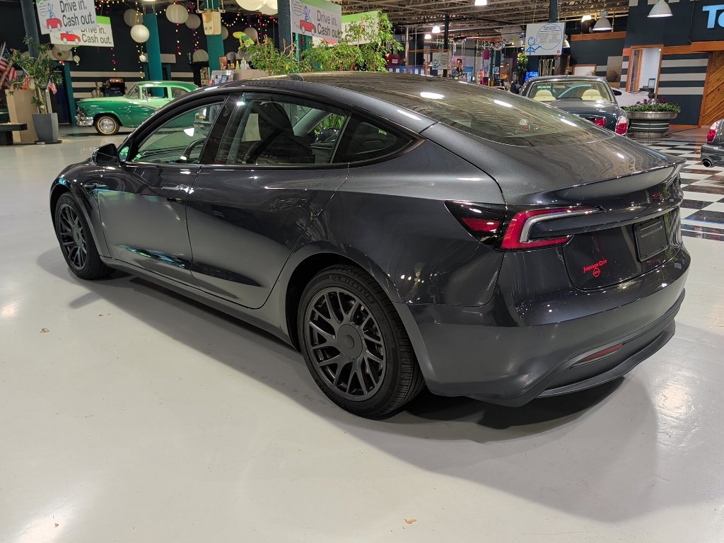 Used 2025 Tesla Model 3 Long Range RWD image 12