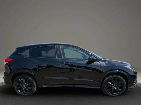 Used 2022 Honda HR-V Sport image 3
