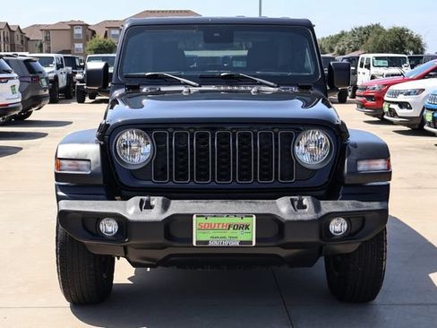 Used 2024 Jeep Wrangler Sport AWD/4WD image 2