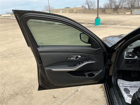 Used 2020 BMW 330i Sedan w/ Convenience Package image 24