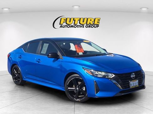 Used 2024 Nissan Sentra SR FWD image 1