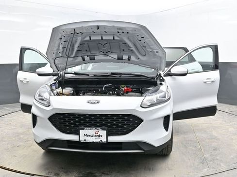 Used 2021 Ford Escape SE image 40