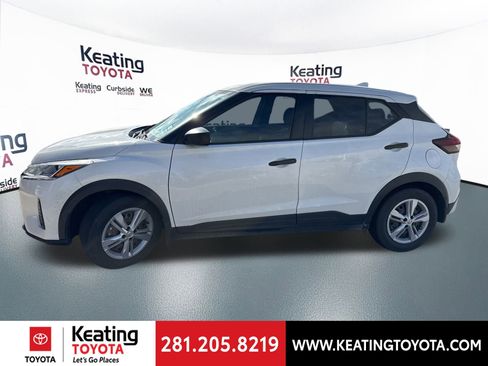 Used 2021 Nissan Kicks S image 6
