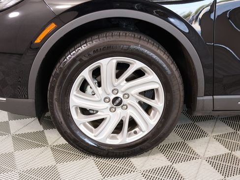 Used 2024 Lincoln Corsair FWD image 18