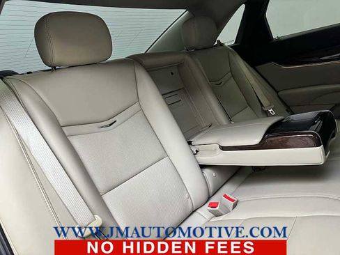 Used 2014 Cadillac XTS Premium image 19