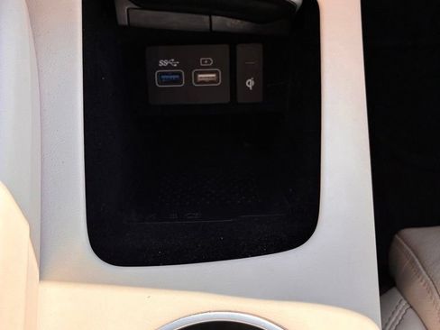 Used 2022 Genesis GV70 2.5T w/ Advanced Package AWD/4WD image 46
