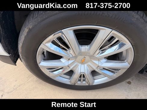 Used 2024 Chevrolet Suburban High Country w/ Advanced Technology Package AWD/4WD image 8