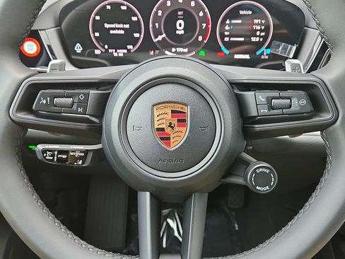 New 2026 Porsche Cayenne image 9