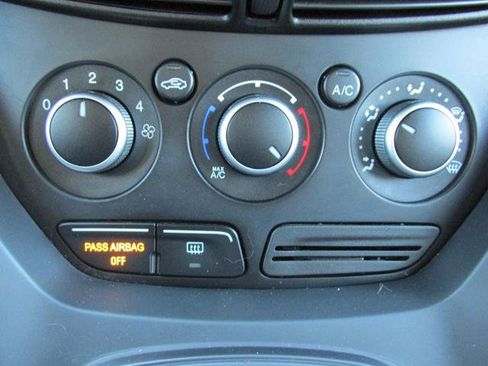 Used 2015 Ford Escape SE image 13