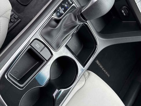 Used 2019 Hyundai Sonata SE image 33