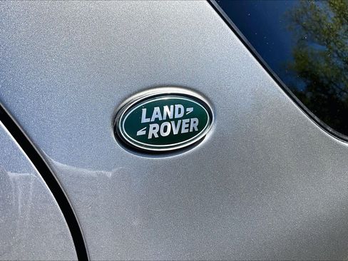 Used 2024 Land Rover Discovery Sport Dynamic SE AWD/4WD image 33