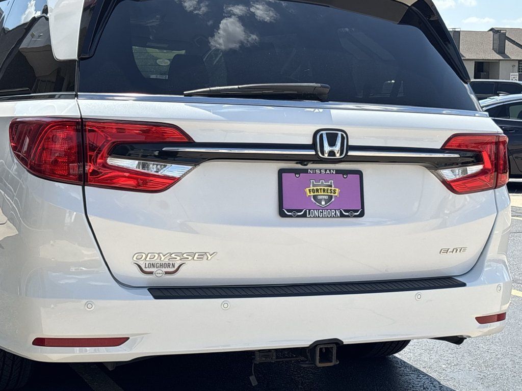 Used 2024 Honda Odyssey Elite image 5