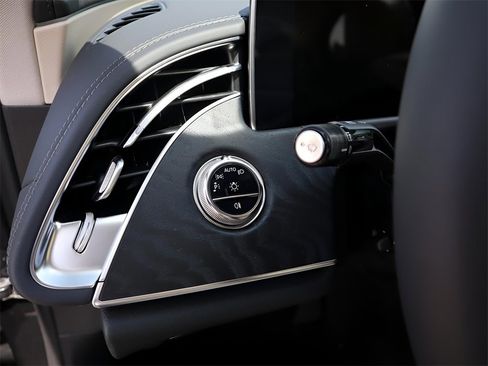 New 2026 Mercedes-Benz E 350 4MATIC Sedan image 30