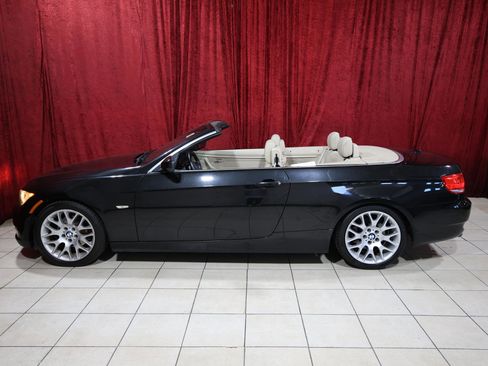 Used 2010 BMW 328i Convertible RWD image 5