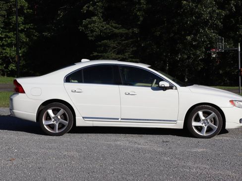 Used 2010 Volvo S80 T6 AWD/4WD image 2