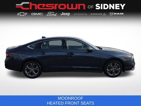 Used 2023 Honda Accord EX image 4
