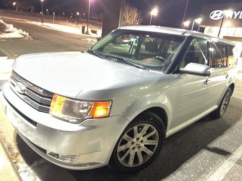 Used 2012 Ford Flex SEL image 1
