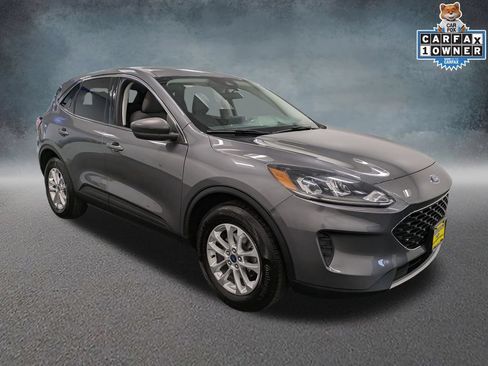 Used 2022 Ford Escape SE w/ Cold Weather Package AWD/4WD image 3