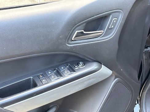 Used 2017 Chevrolet Colorado LT w/ LT Convenience Package AWD/4WD image 15