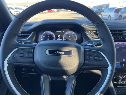 New 2025 Jeep Grand Cherokee L Limited image 14