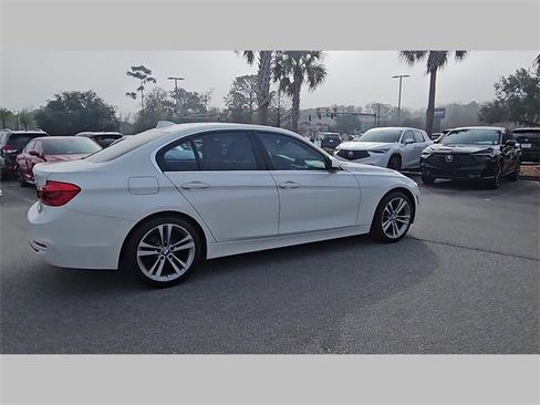 Used 2017 BMW 330i Sedan image 29