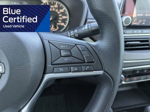 Used 2024 Nissan Altima 2.5 SV FWD image 28