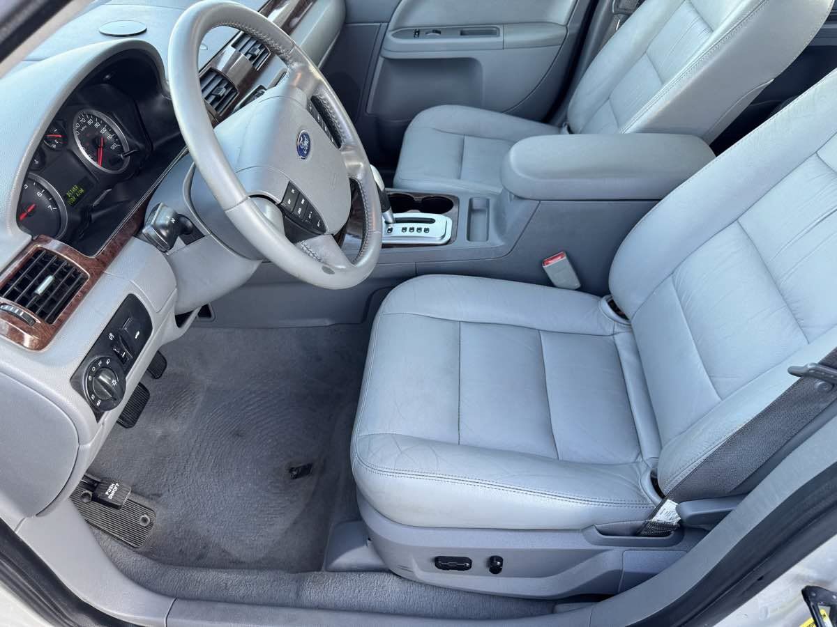 Used 2006 Ford Five Hundred SEL FWD image 33