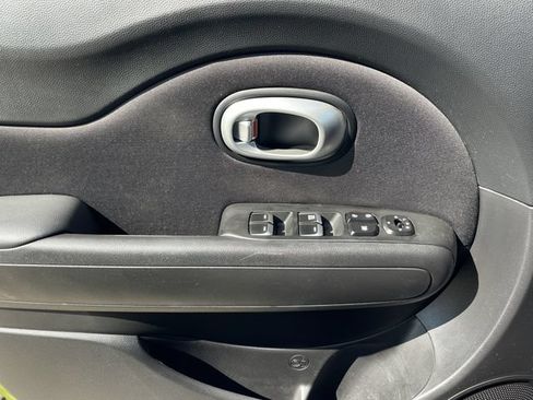 Used 2017 Kia Soul FWD image 20
