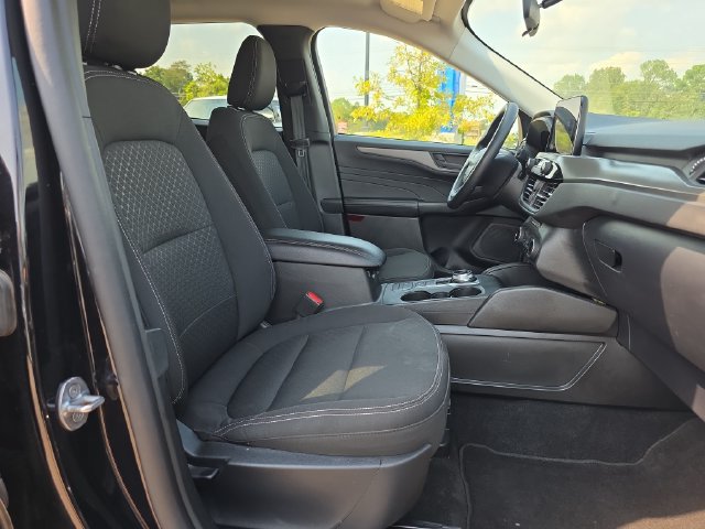 Used 2025 Ford Escape Active AWD/4WD image 15