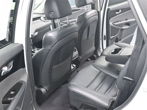 Used 2020 Kia Sorento SX image 6