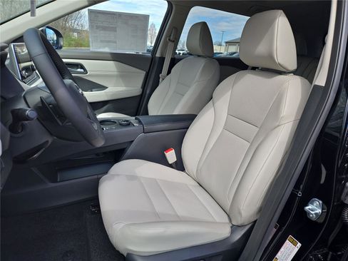 New 2026 Nissan Rogue SV AWD/4WD image 10