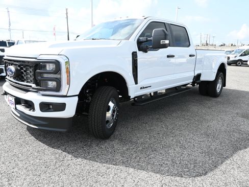 New 2026 Ford F350 XL w/ STX Appearance Package AWD/4WD image 8