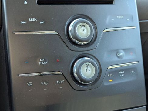 Used 2014 Ford Flex SEL w/ Equipment Group 202A image 19