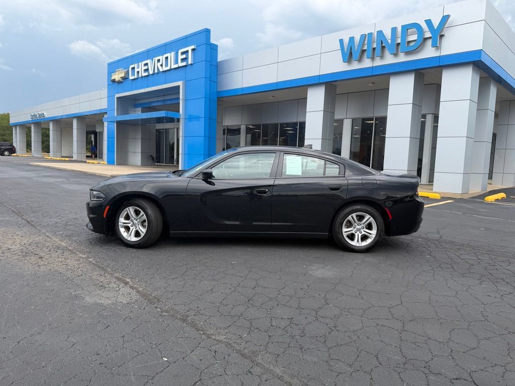 Used 2023 Dodge Charger SXT RWD image 2