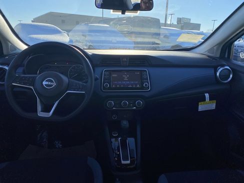 New 2025 Nissan Versa SV image 5