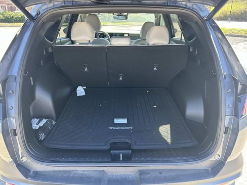 Used 2025 Hyundai Tucson Limited AWD/4WD image 14