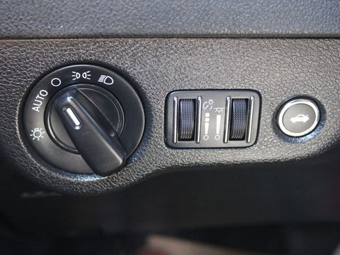 Used 2023 Dodge Charger SXT RWD image 29