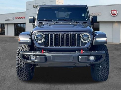 Used 2026 Jeep Wrangler Unlimited Rubicon AWD/4WD image 2