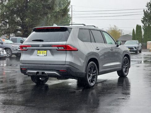 New 2026 Toyota Grand Highlander Platinum image 5
