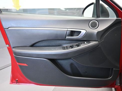 Used 2023 Hyundai Sonata SEL w/ Convenience Package image 9