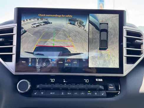 New 2025 Toyota Tundra Limited AWD/4WD image 29