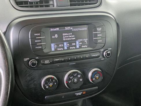 Used 2017 Kia Soul FWD image 13